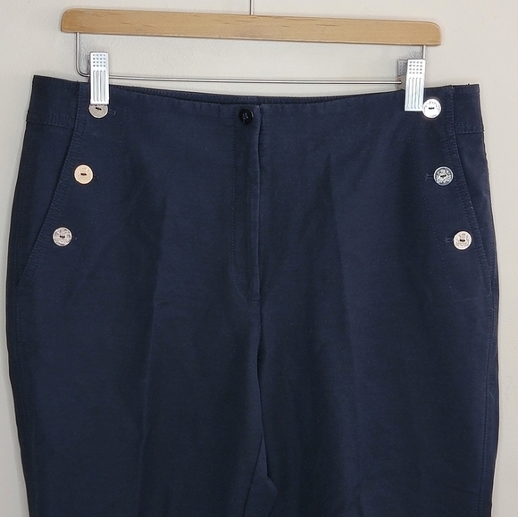 WHBM | Black The Flare Crop Sailor Front Pants Size 10 - Picture 2 of 7